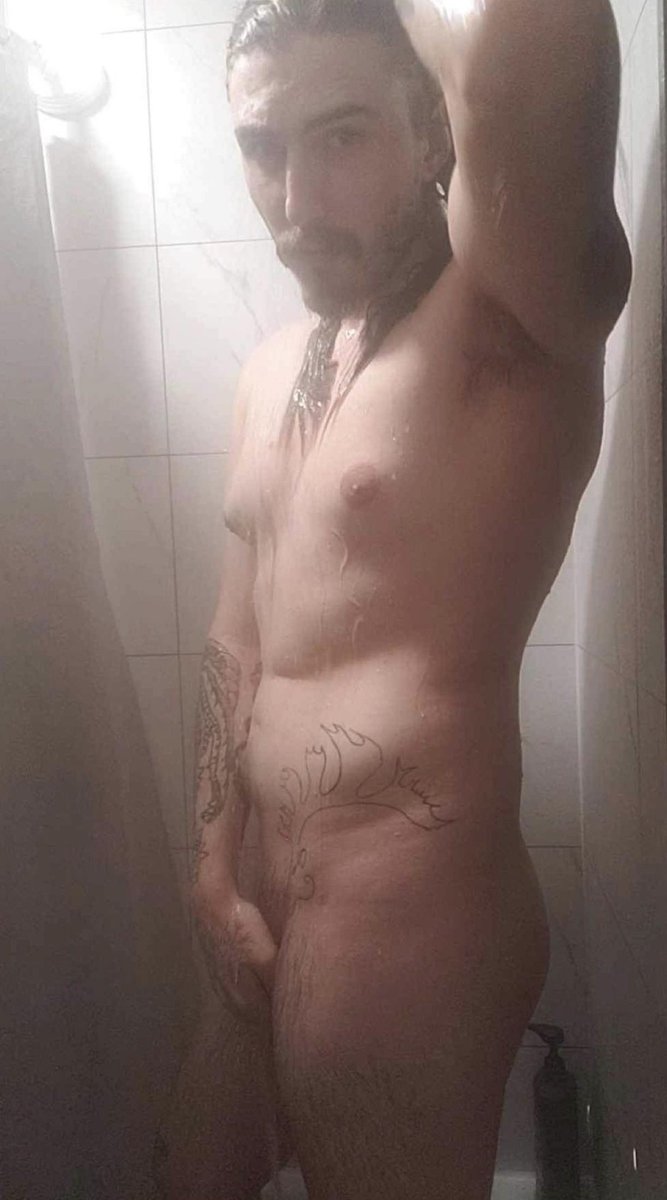 codycarp66's tweet photo. 10 free 1 day trials left 😘 get them before they're gone 👀😈

#onlyfans 
#onlyfansmodels 
#onlyfanscreator 
#tattooed
#shower
#longhair https://t.co/3hi6lwf0Gn