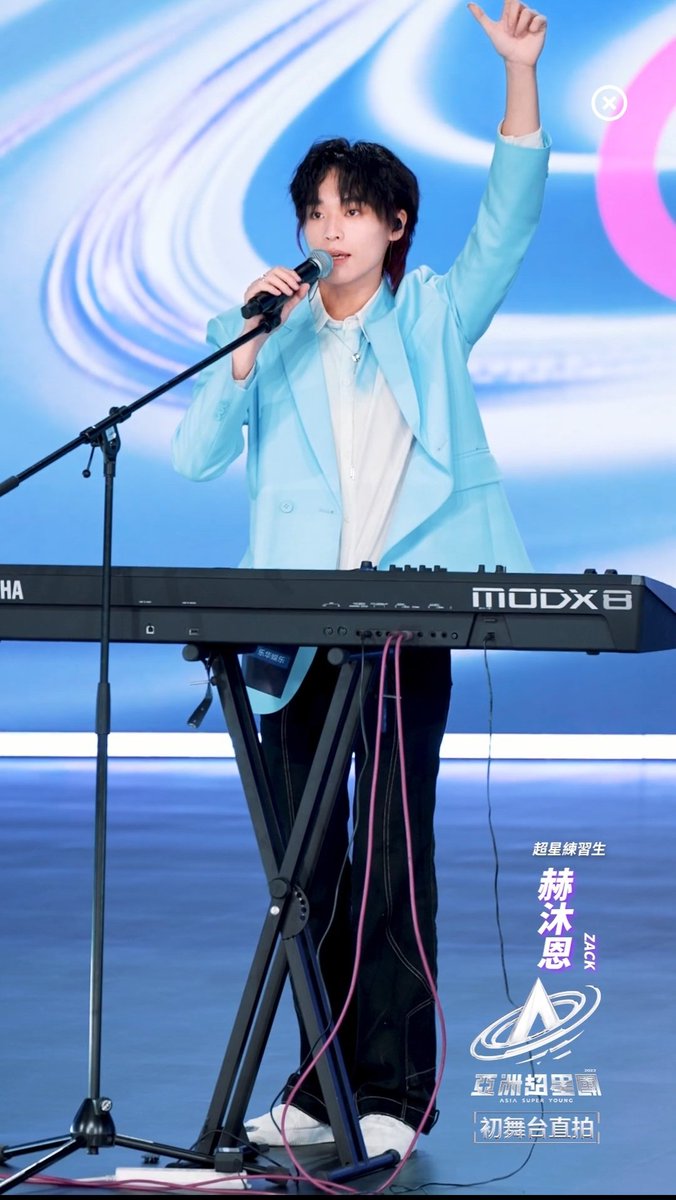 nyapaaam55's tweet photo. 歌とキーボードの時は自信ありげな顔もかわいい
#赫沐恩 https://t.co/HLYyCR6CkW
