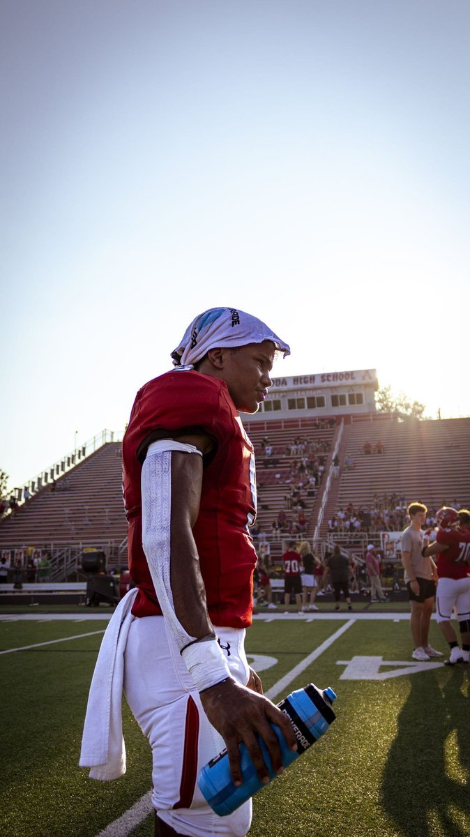 Sophomore Season Highlights!!!
@On3Recruits <a href="/RustyMansell_/">Rusty Mansell</a>  <a href="/ChadSimmons_/">ChadSimmons</a>  <a href="/TheUCReport/">Billy Tucker</a> <a href="/mfarrellsports/">Mike Farrell</a> <a href="/adamgorney/">Adam Gorney</a> <a href="/CoachBrad_Smith/">Brad Smith</a> <a href="/CoachDMullins/">Coach Dan Mullins</a> 

hudl.com/v/2MizhU