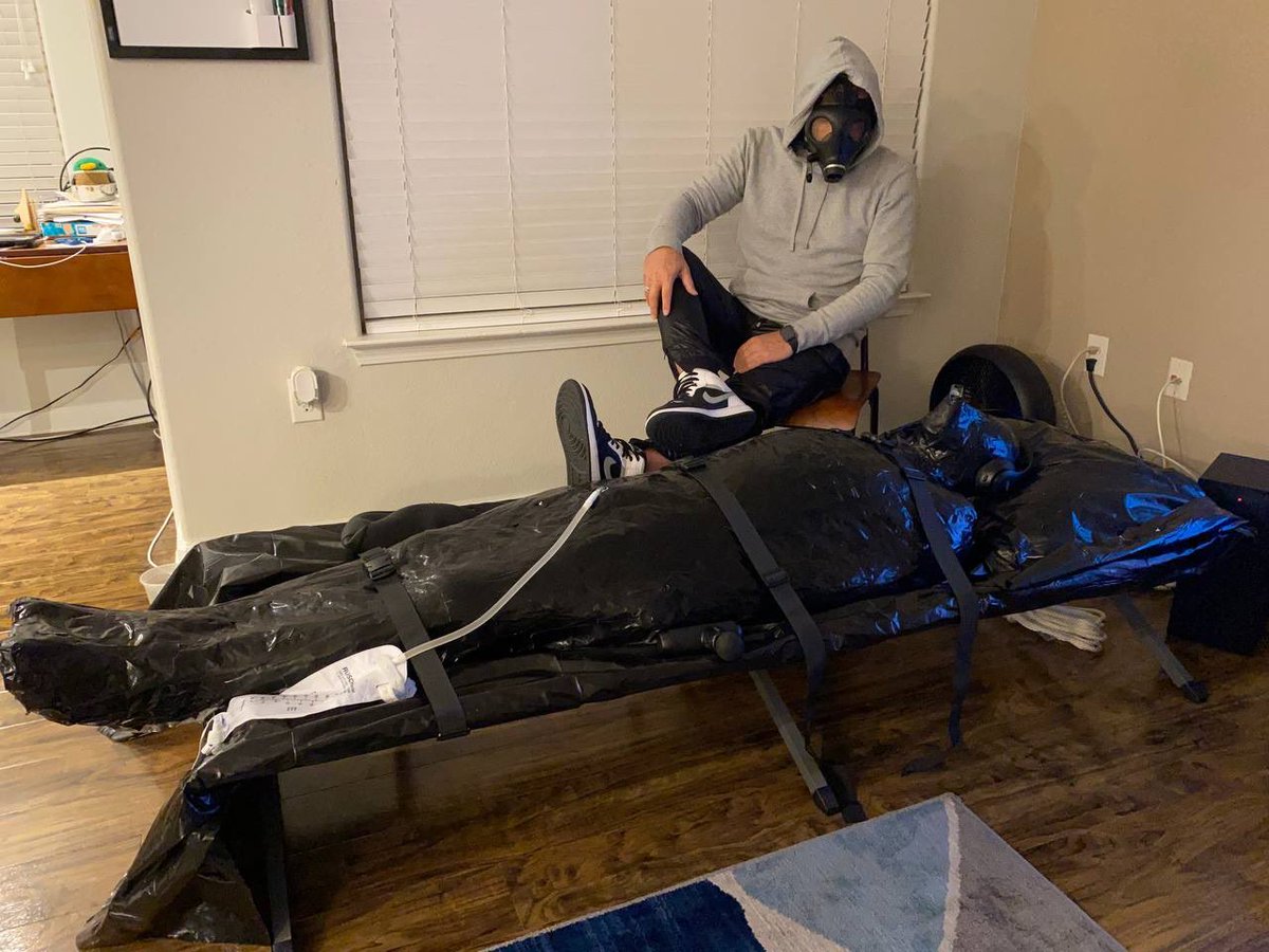 justdifferenttx's tweet photo. Part 3 - even though I was in control of @gluvlover body, breathing, and forced to listen to white noise for 6 hours while in #mummification. He still had control over my orgasms while he kept me locked in #chastity.  Next time he’ll definitely be wrapped 8 hours! 😈😈😈 https://t.co/amSTyyPrSP