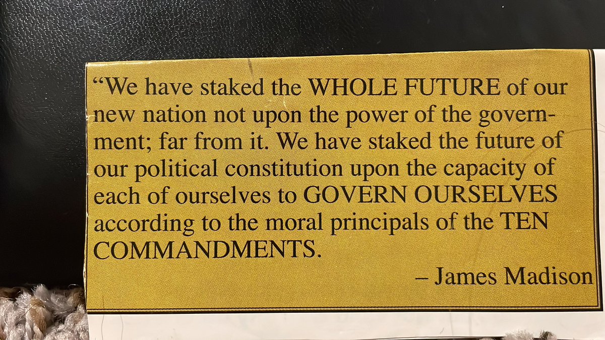 Kellianne tweet media