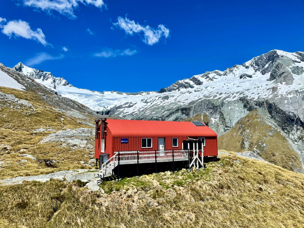 Lucked in with glorious weather, epic views &amp; knocked off 2 bucket list huts. Highlight of the year, so grateful… 2024 I’m coming for ya!