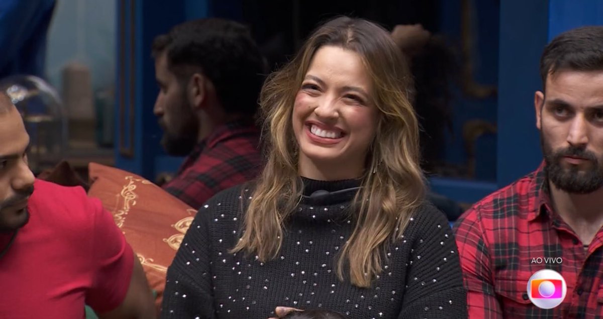 crisayonara's tweet photo. eu não queria estar na pele do pizane que está no paredão com beatriz e davi #bbb24 https://t.co/YP9o58DF2b