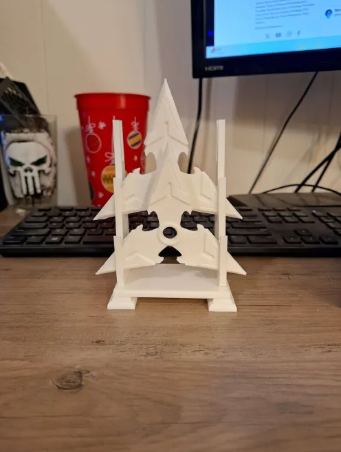 PruffessorPug's tweet photo. Some of my latest prints. The Batman Beyond one cant be finished till I get red paint. https://t.co/rQNCsW0tLN