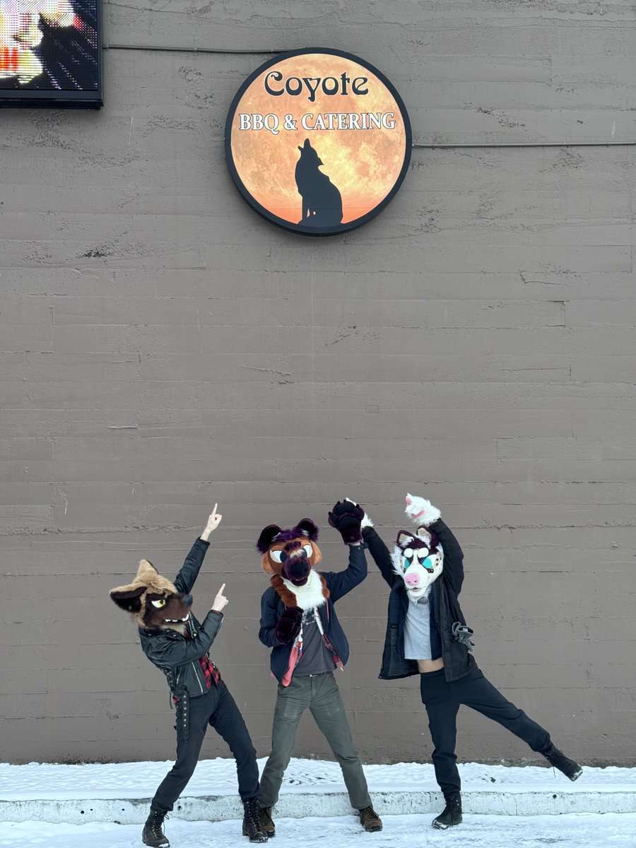 AkitaPunk's tweet photo. We tried to find the Kenket Coyote BBQ Pub but they rebranded…

We showed up anyways!

📸@SpeakFrisk 
@plznuzz @dibbledraws https://t.co/22ttDLB8HU