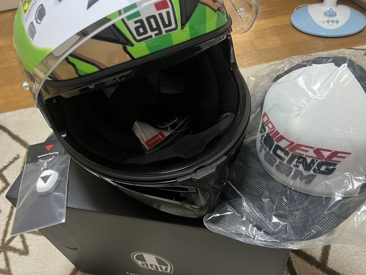 HRC0ing2's tweet photo. AGV 3万　福袋
なかなか嬉しい＾＾ https://t.co/LnTgC5Wx4e