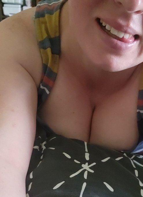 Spent the morning building lego but now my body is sore and needs a good stretch... https://t.co/kx4<a href="/tag/boobs"class="tags"><span>#boobs</span></a><a href="/tag/tease"class="tags"><span>#tease</span></a><a href="/tag/touchingmyself"class="tags"><span>#touchingmyself</span></a><a href="/tag/camgirl%D9%90"class="tags"><span>#camgirlِ</span></a>