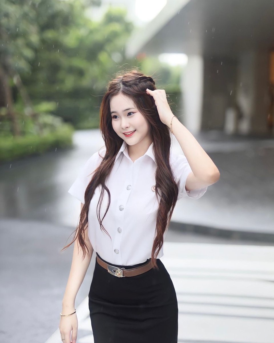 ConrodErma's tweet photo. You're my sun on rainy days. ☔☀️ https://t.co/efXz0UMfOy