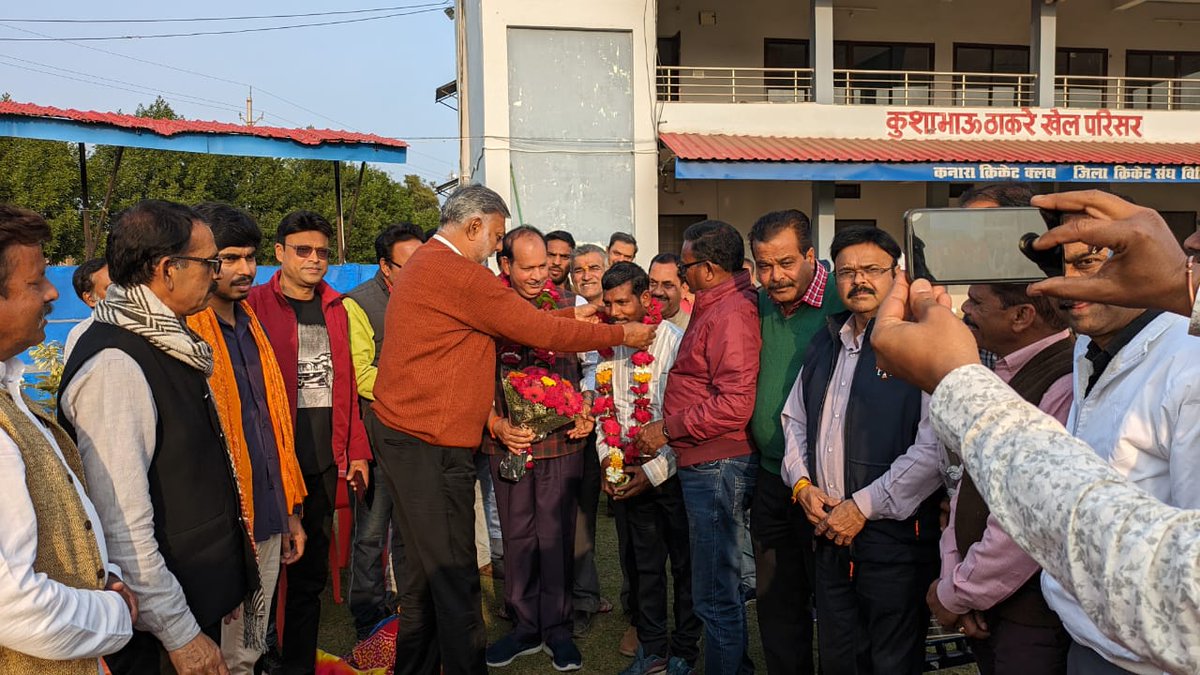 vidisha_mp's tweet photo. आज की शाम आदरणीय प्रह्लाद पटेल जी एवं मित्रों के साथ कनारा मैदान विदिशा मे
आज की आनंद की जय हो l @prahladspatel @geeta__rajpoot @SSPatel15805493 @lodhi_nand @KocharSanyog @dharmendra_st https://t.co/YWkEIocz56