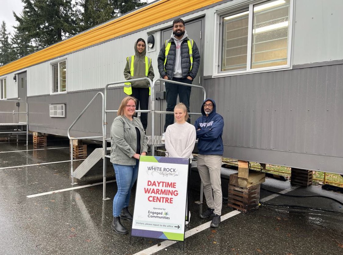 While gripped by record low temperatures, our dedicated healthcare team is working tirelessly at our shelter site to provide support, care, and hope to those in need. Incredible partners! #HealthcareHeroes #MentalHealth #FrontlineStrong #CompassionateCare #Nurses #Doctors