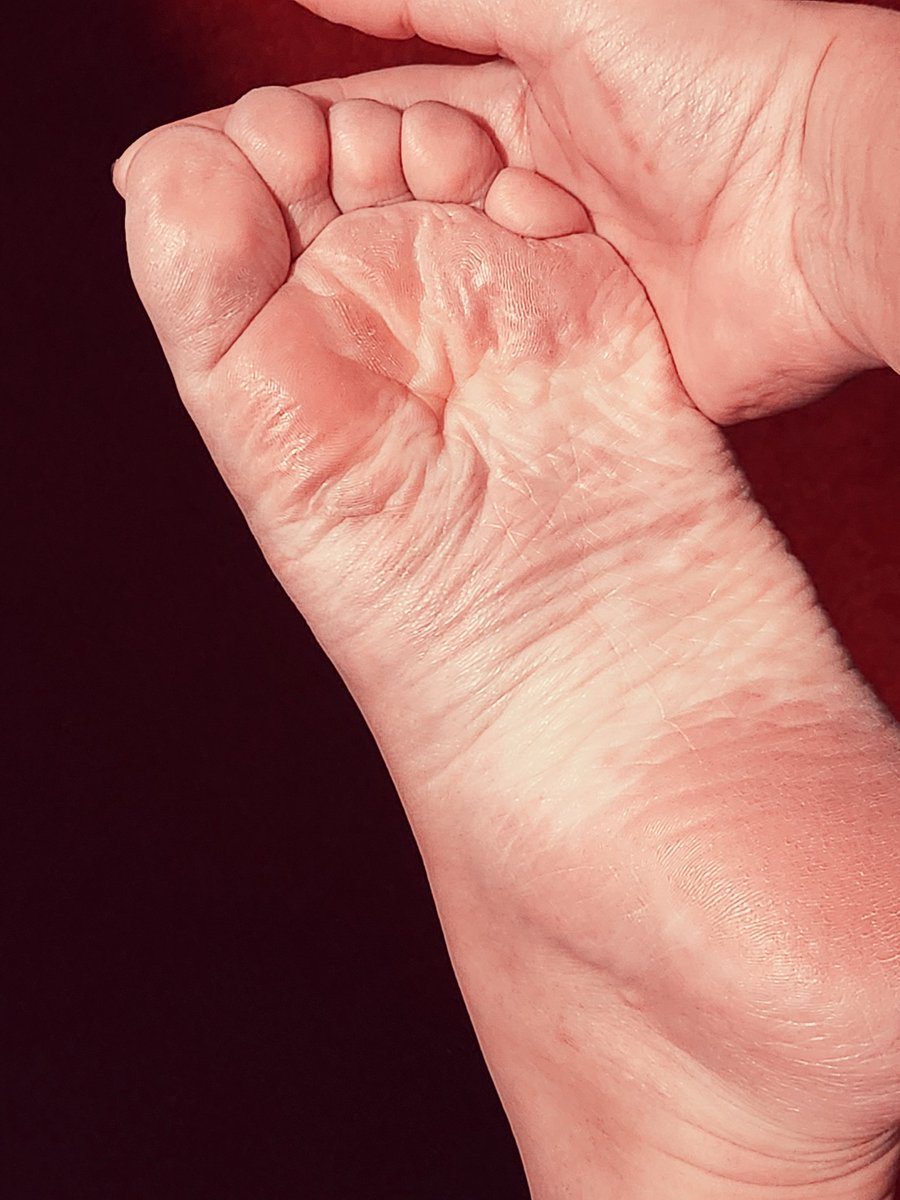 abbym613's tweet photo. I'm sorry it's been so long. My wrinkles wanted to say hello and apologize for the time I've been gone... please forgive me
@SolesofSilk https://t.co/ugEheeVp1z