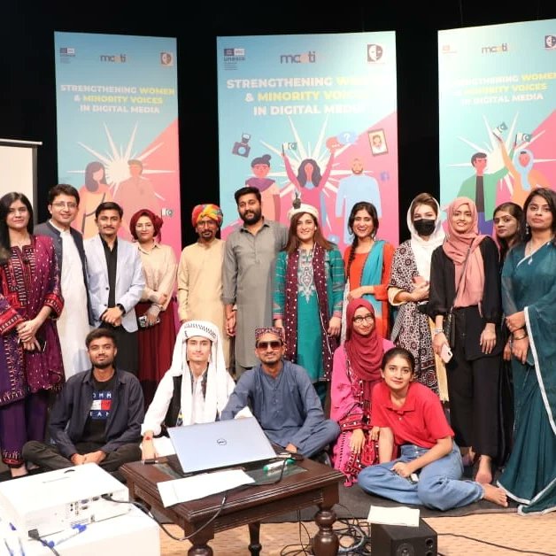 HiVoices_'s tweet photo. @hivoices_  team member Dherminder Kumar participate Strengthening women and minority voices in community journalism and digital media through capacity building, networking, and advocacy 5-day digital storytelling and citizen journalism workshop.
#hivoices #workshop #journalism https://t.co/aZLxAjnOtN