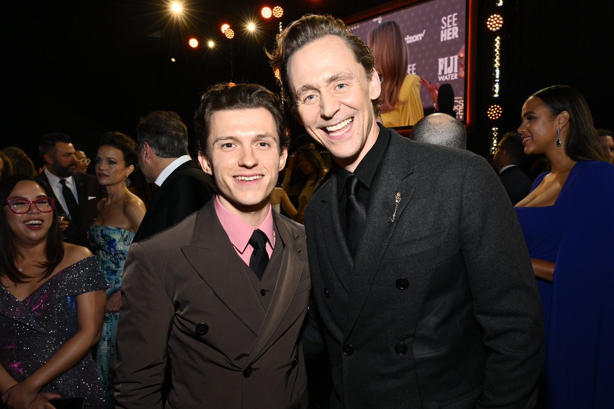 the marvel cast ♡ tweet media