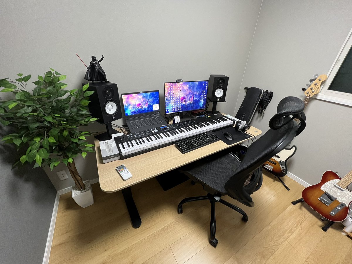 PolSunyer's tweet photo. @alvaroga91 @RukirinTV Este es de IKEA, motorizado y por el precio está super bien! https://t.co/6gAnDL5ksE