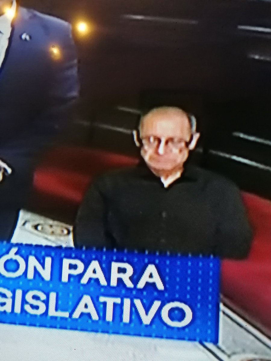 MKdiaz_'s tweet photo. Te quiero señor que desde hace más de 10hrs anda hechando penca por aquellos que en sus facultades físicas tienen limitaciones ❤️, vos también estas haciendo historia. #TomaDePosesión https://t.co/x5PaXftz68