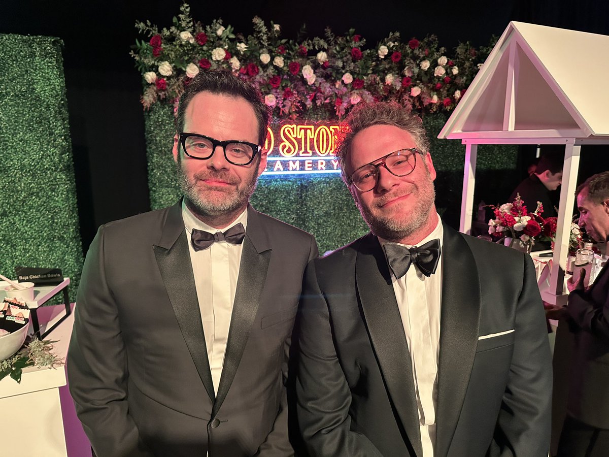 colliderfrosty's tweet image. Another pic from tonight’s #CriticsChoiceAwards. 

If you’re a fan of #billhader, he told me he’s currently writing a feature script that he hopes to direct. After watching his incredible work behind the camera on #barry, I cannot wait to see what he does on a feature.