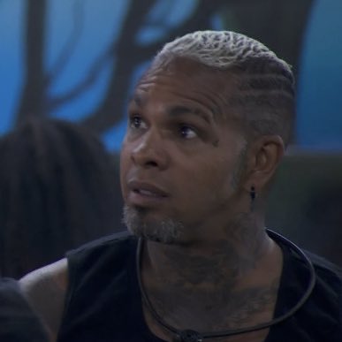 Beatriz: “eu to engasgada com o Rodrguinho, se eu tivesse ganho o lider hoje tinha jogado ele no paredão. Esse cara fala tanta merda que se duvidar nem o boteco da esquina não contrata pra show mais.” 

ELA PEITAAAA #BBB24