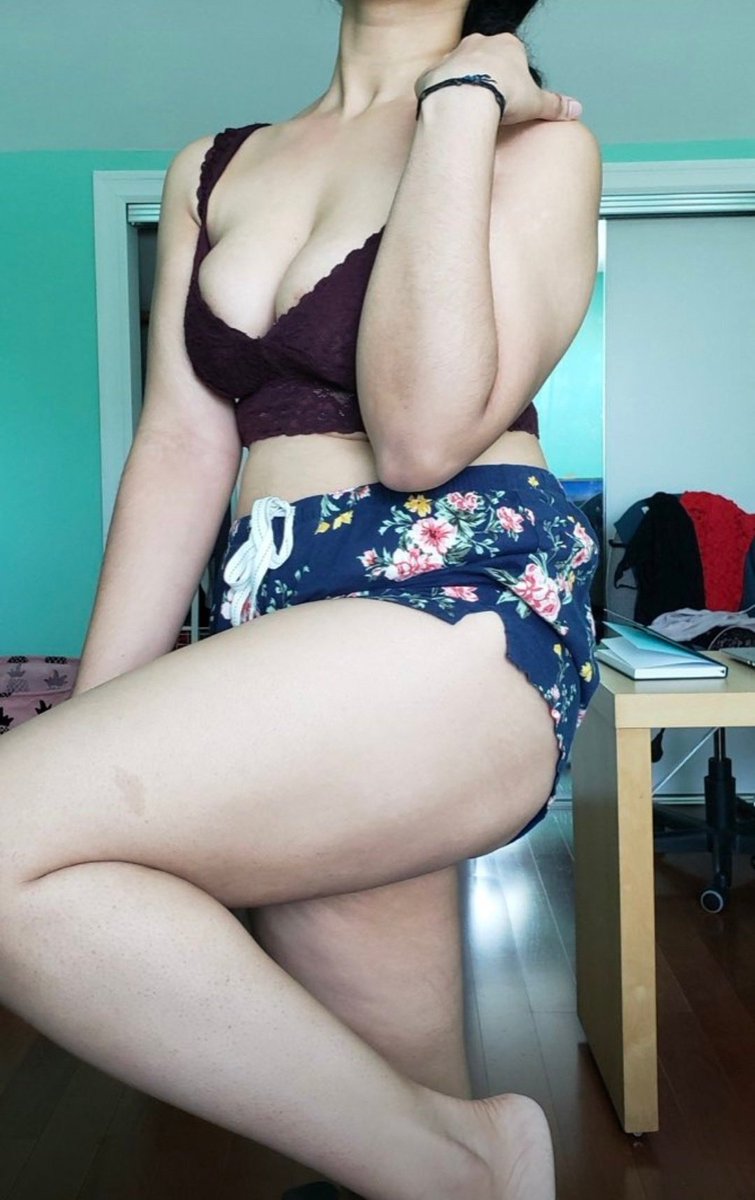 maya_cam69's tweet photo. Yo boys don't u wanna grab my thick thighs and spoil my ass?? Dm for vc and meet https://t.co/BFmFbYf9fO