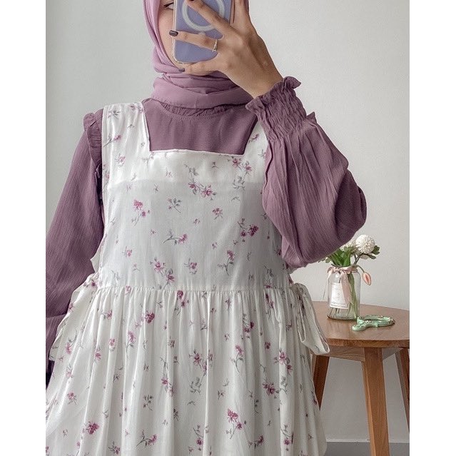 RacunShoppeCom's tweet photo. Cantik banget overall motif bunga✨
Bisa klik link di bio no 38 ya🛒🛍️🩷

#vintage #koreanstyle #racunshopee https://t.co/Drjg0sBHXL