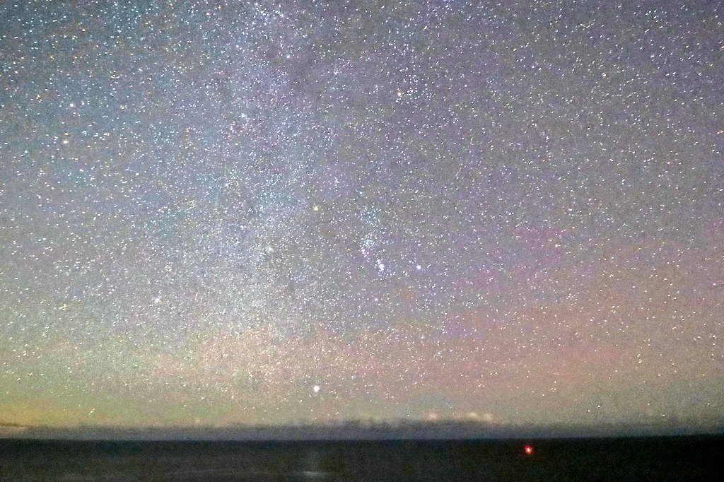 Rob O'Connor (@trebography) on Twitter photo Hanging out with the Moon and Stars at Ballycotton, Co. Cork
#MoonHour <a href="/ThePhotoHour/">#ThePhotoHour</a> #ThePhotoHour #ireland #cork Hanging out with the Moon and Stars at Ballycotton, Co. Cork
#MoonHour <a href="/ThePhotoHour/">#ThePhotoHour</a> #ThePhotoHour #ireland #cork