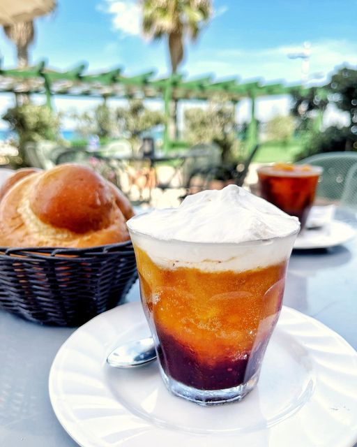 #BlueMonday?😜 Come potremmo essere tristi di fronte ad una granita? visitsicily.info/la-migliore-gr… credits: @sicilianicreati