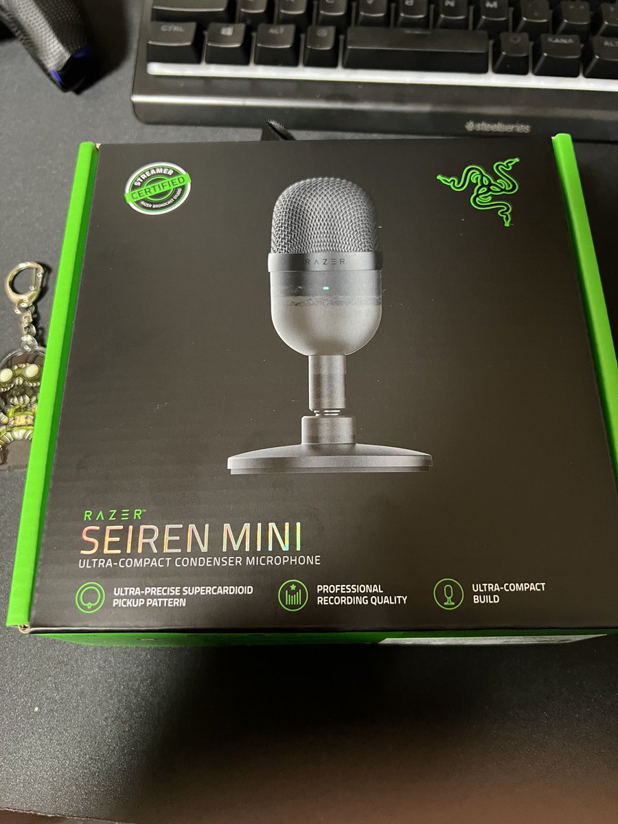 gajiro15's tweet photo. ほぼ新品。razer usbマイク。

1分30秒程使いました。

着払いでもいい方、お譲り致します。

いいね❤️から抽選します。

本日23時59分締め切り。

一応開封済なのでノークレームで🙇 https://t.co/0Xa1Yz1MnN