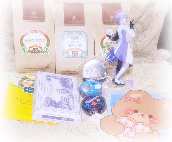 おてがみとお年賀状受け取らせていただきましたありがとうございます…!!大事に読ませていただいてます( ;ᯅ; )