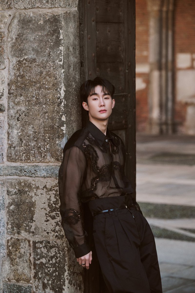fforcejs's tweet photo. Draped in urban🖤 #DGSS24 https://t.co/OxHcwtWfJT
