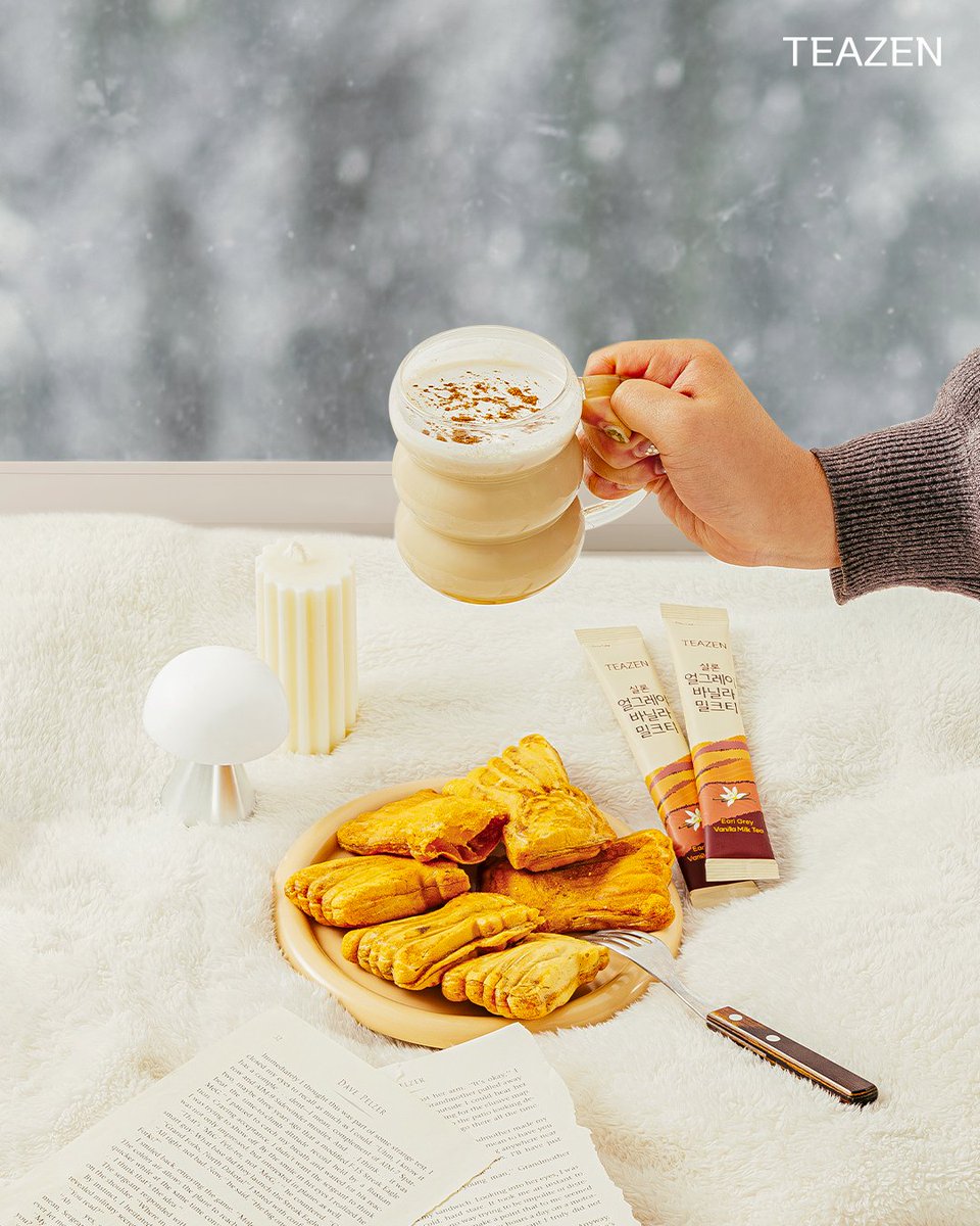오늘 같은 날씨에
따끈하게 몸 녹여줄 #티젠밀크티

🤎얼그레이 바닐라 밀크티
마다가스카르산 바닐라빈으로
부드럽고 고급진 맛!

💛호지차 카라멜 밀크티
해남 녹차를 로스팅한 호지차와
독일산 카라멜의 달콤 쌉쌀한 맛!

💚말차 초코 밀크티
제주 말차와 벨기에 초콜릿으로
풍미 가득 달콤한 맛!