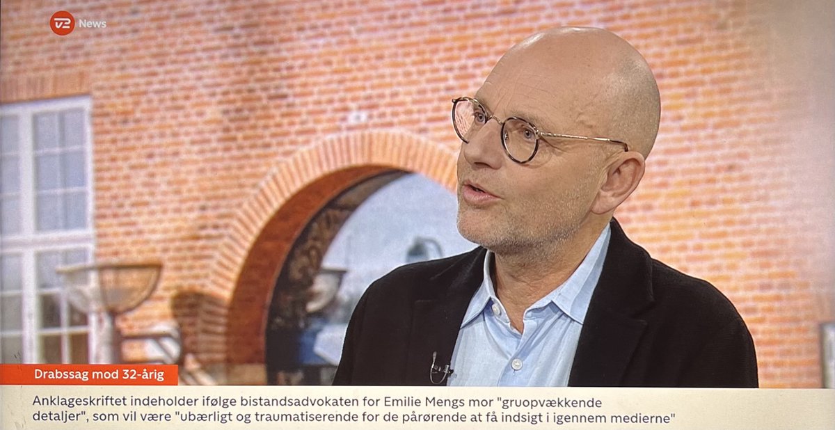 Tag hensyn, #dkmedier, når I får adgang til anklageskriftet mod den 32-årige, tiltalt for en række forhold mod tre unge piger. 

Når identiteten på børn og unge, som er ofre i sager om overgreb, er kendt, bør hensyn til offeret veje tungest, for det er dem, der skal leve videre.