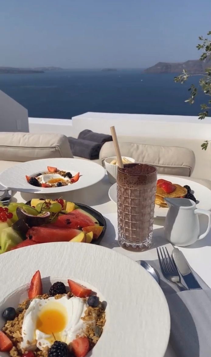 Mediterranean Aesthetics tweet media