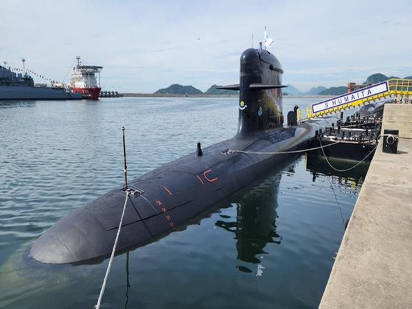 ani_digital's tweet photo. Brazilian Navy commissions second Scorpene-class submarine Humaita
Read @ANI Story | https://t.co/lwJ3Pkm8ui
#Brazil #BrazilNavy #Humaita https://t.co/QLXFLLi0Lr