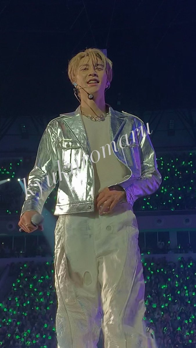 kyukuromaru's tweet photo. Shinning shimmering ~~ ✨✨✨ https://t.co/lNPEMgVaXl