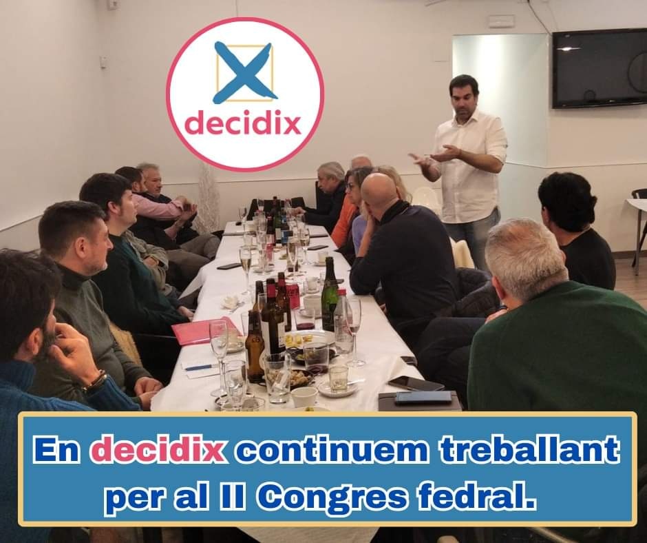 decidix's tweet photo. 👥El passat dissabte dia 14, el CEF de #Decidix es va reunir per a crear la Comissio per al II Congres de DECIDIX.
💪🏼Estem calfant motors per al II Congres, en el qual volem continuar construint junts un proyecte solit per a favorir els interessos de la gent i del poble valencià https://t.co/qOJDj8JLSf