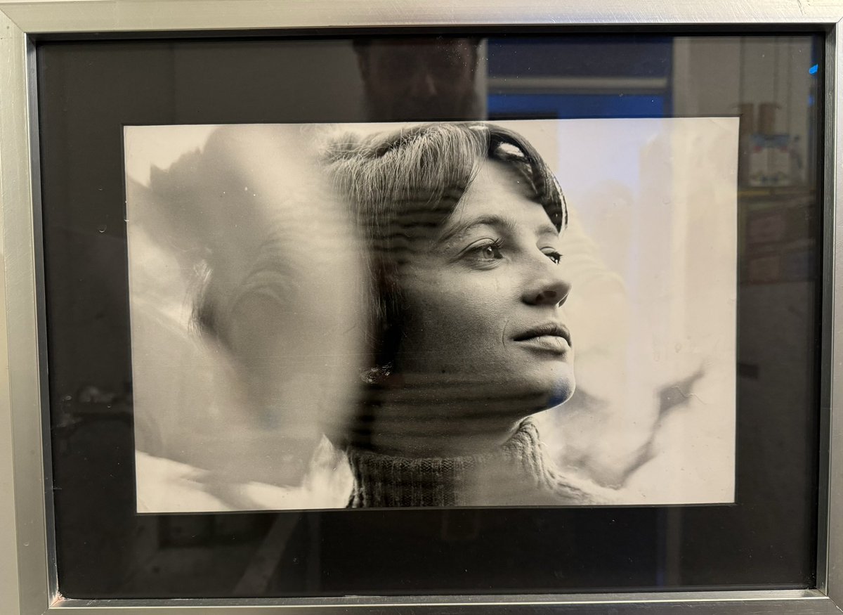 Hoy es el día más triste del año, lo han dicho en la tele y no se equivocan…
Martine Lavigne 1946-2024