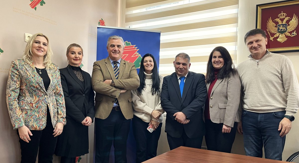 HelpMontenegro's tweet photo. Help na sastanku Koordinacionog tijela za praćenje Poznanaske deklaracije #helpmontenegro #ZZZCG #EUfund #ministarstvoljudskihimanjinskihpravaCG #REmediators #Poznandeclation #ministarstvoradaisocijalnogstaranjacg 
https://t.co/y8xU1rXdgE https://t.co/cjj0c22UrU