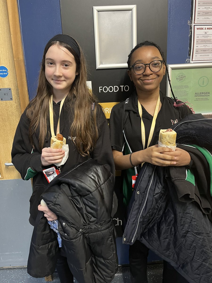 Highlands_sch's tweet photo. Well done to Rowan, who were the half term winners.
Rowan students enjoyed an extended break and well-earned treat for all of their hard work in the last week of term.
#GOROWAN ๐ด๐ด๐ด๐ด๐ด https://t.co/05HMND0yNG