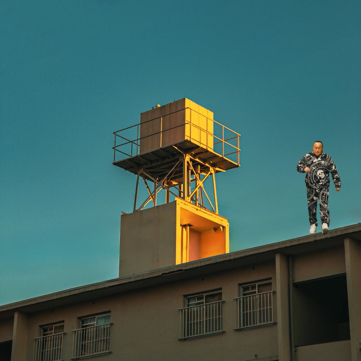 家の前が綺麗だったので
電線消して細川たかし追加しました。