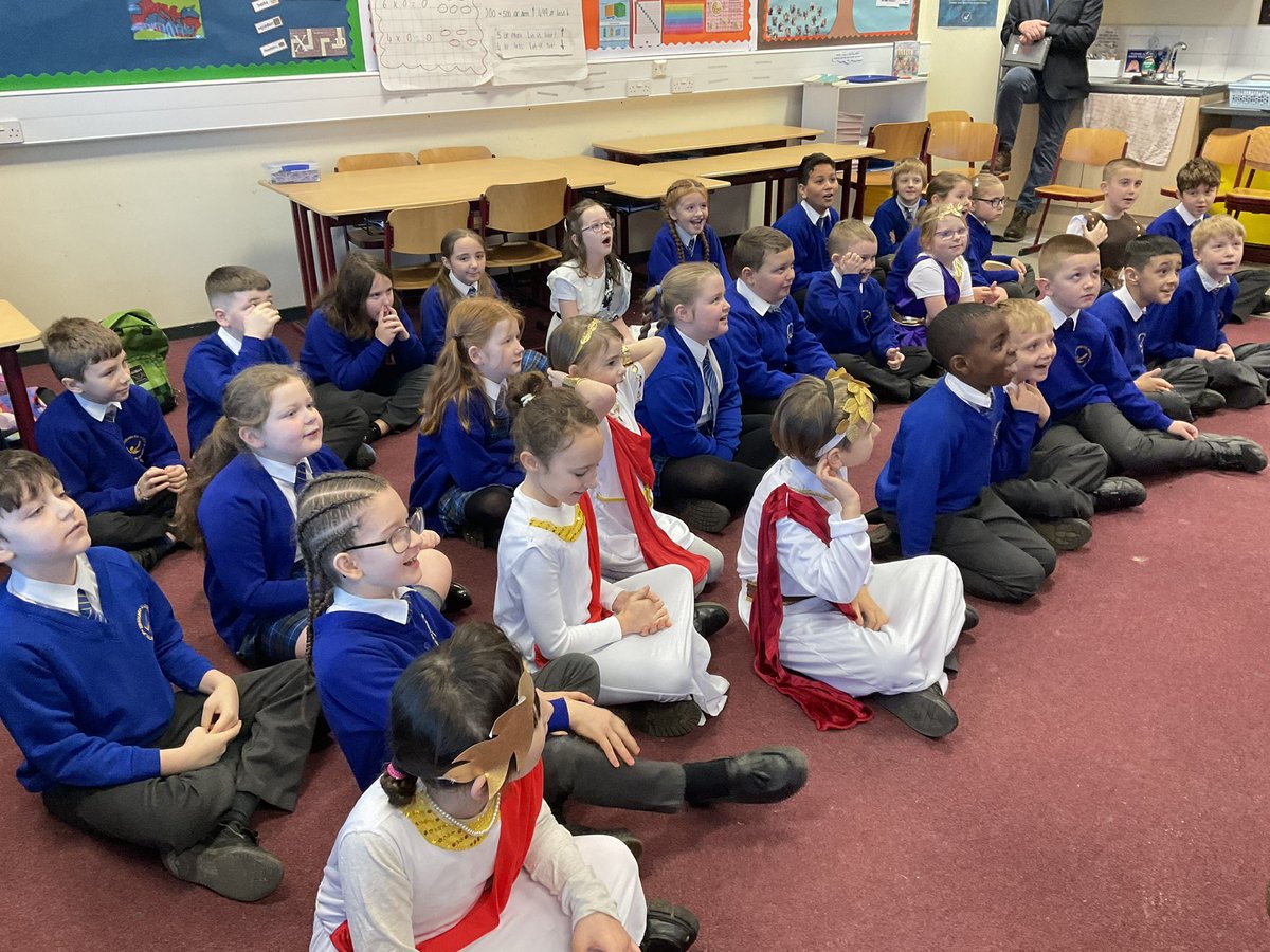 Ready for a fantastic day of learning about the Romans 🏛️🏺 #kingslandhistory #romanday @Hallam_kah @DanTasticEdu