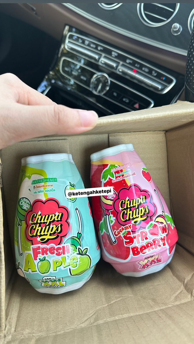 ketengahketepi's tweet photo. Betul la bau lolipop😂 kuat gila pula tu bau dia. tak buka lagi dah wangi https://t.co/HuQrZWOE5S