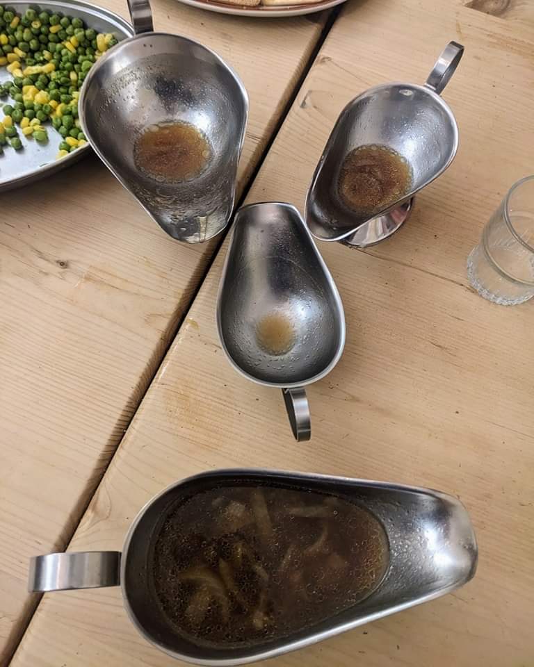 PilsdonComm's tweet image. Gravy faces at supper! #community #eatingtogether #dorset #itsallgravybaby