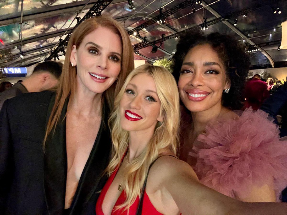 SarahRSource's tweet photo. 📸 Sarah Rafferty and Gina Torres at the MPTF’s 17th Annual #EveningBefore (January 13, 2024) https://t.co/Iuxa2CXR6k