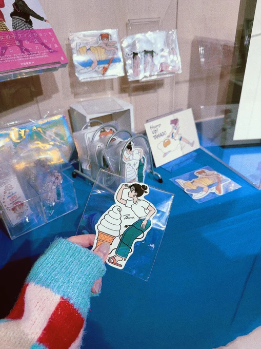 昨日のTSUTAYA BOOK STORE 岡山駅前店さんでの在廊にお越しくださった方々ほんまにありがとうございました!岡山県民の方も、遠方から来てくださった方も、貴重なお時間をサンレモの在廊にあててくださり感謝 展示自体は1/30(火)まで続きますので何卒!