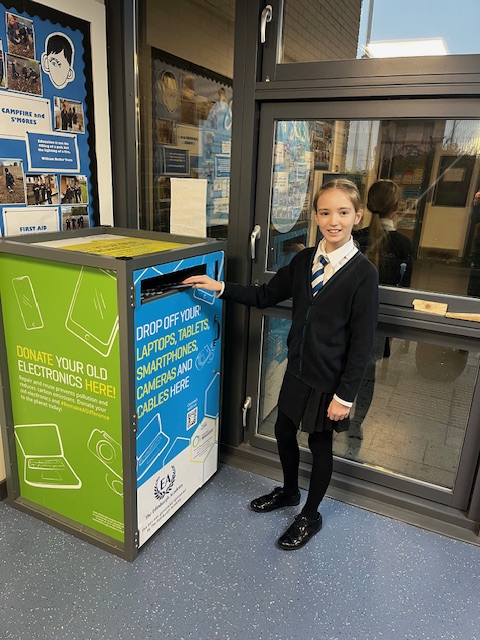 The Tech Drop Box has arrived at the EAJS again! 📦 

You can drop off any old, broken or unused tech items. They will be used, recycled, distributed by a local charity @edinburghremakery and importantly will not end up as a landfill item.

#recycledtech #localcharity