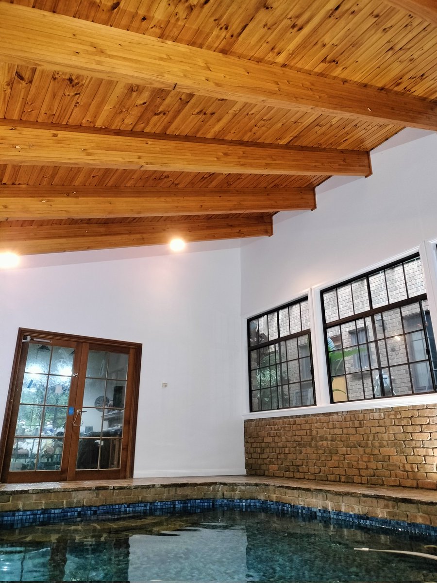 toddthepainter's tweet image. Shit #poolroof 
Cheers