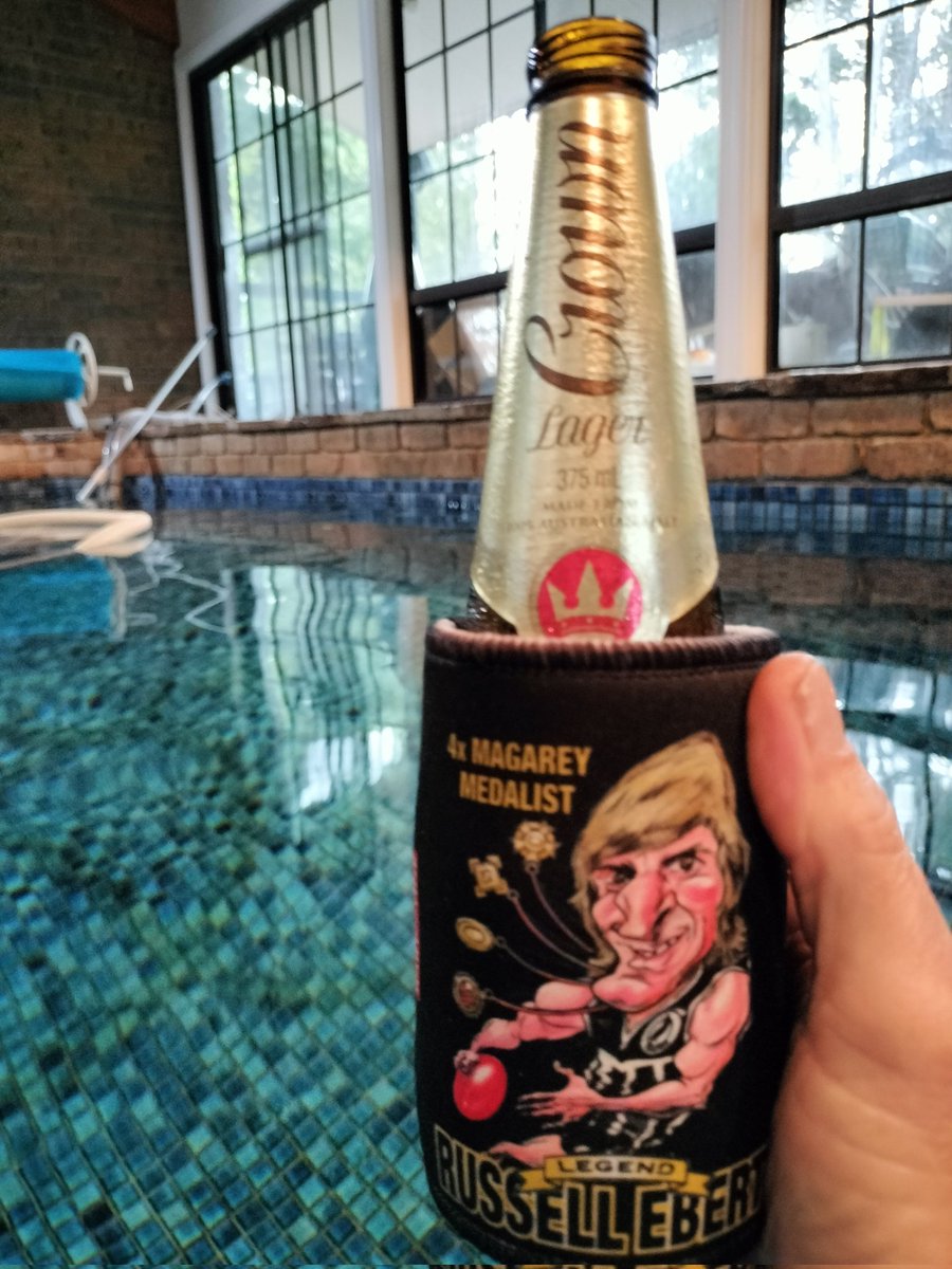 toddthepainter's tweet image. Shit #poolroof 
Cheers