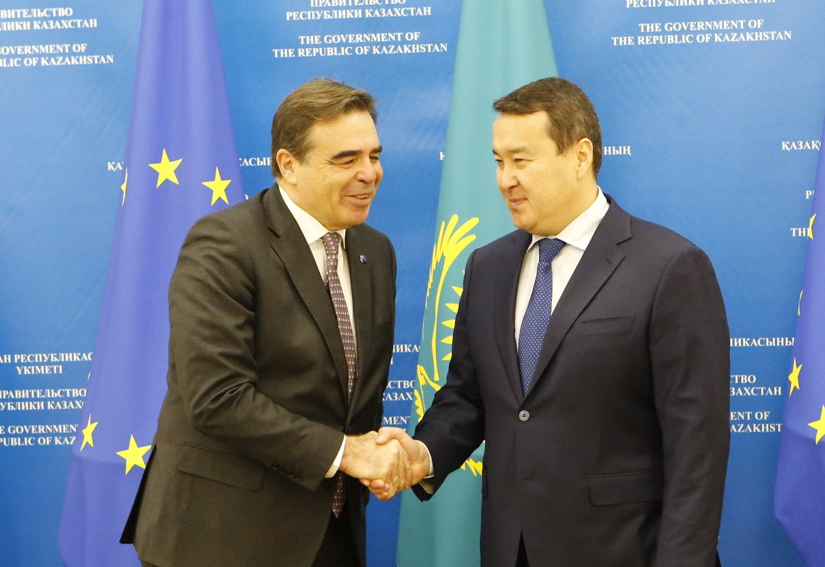 EUinKazakhstan's tweet image. Delegation of the @EU_Commission, led by Vice President @MargSchinas, is touring #CentralAsia with an official visit. #Kazakhstan became an initial destination on this regional tour.