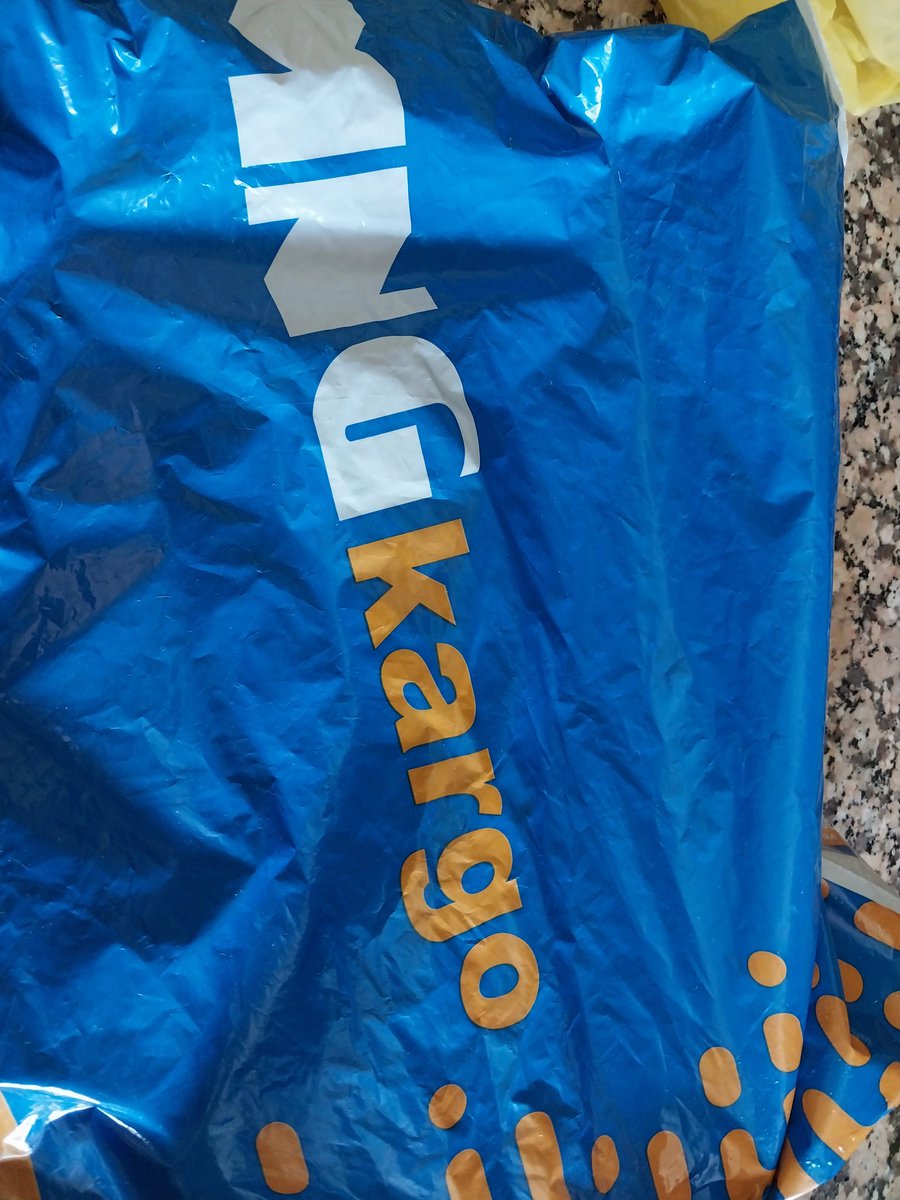 SerpilKA's tweet photo. Gercekten pes. 300 gramlik paket 267.90 tl😡
#Mngkargo
#mngkargopismanliktir
#mngkargoyanimizda
#mngkargosikayet https://t.co/Qm7KIZGk1J