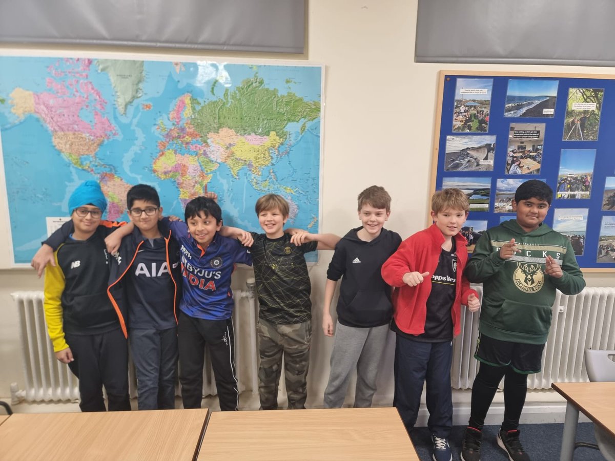 philethics_NHS's tweet photo. Enjoying seeing so much diversity in action across school today and learning the names for special clothing @NottsHigh @philethics_NHS #WorldReligionDay #diversity #unityindifference #somuchmore https://t.co/BecksGvsGr