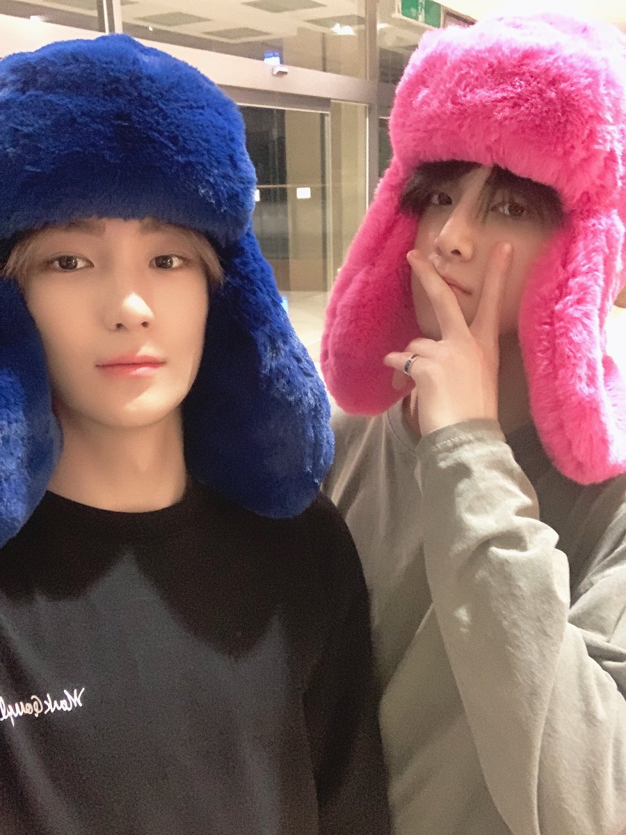zer0oh_'s tweet photo. 군밤이 다 타서 왓다고여 -.- https://t.co/ObmK4jyDP6